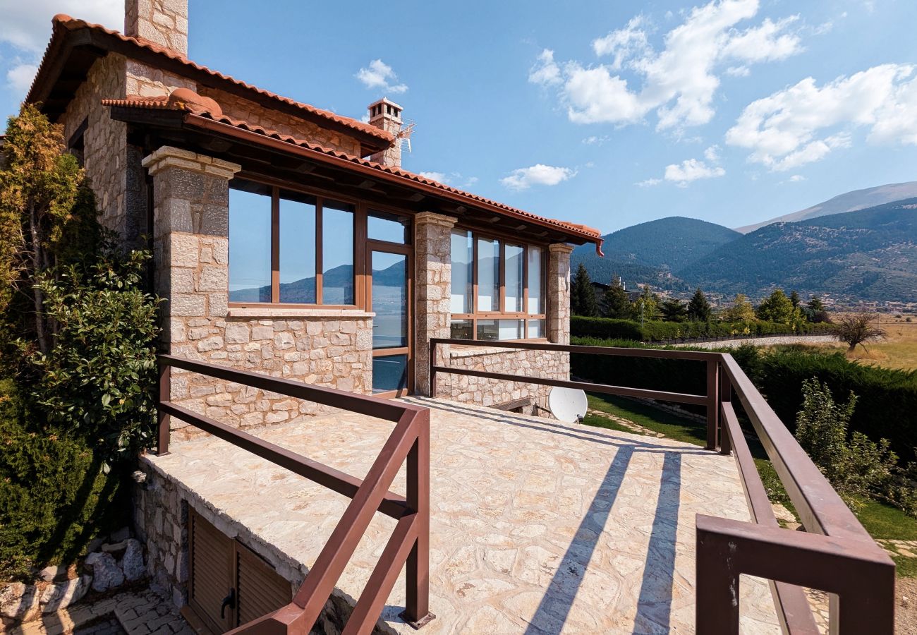 Villa à Arachova - Mountain Trails Chalet-Three Story Escape Parnassos-Livadi- Arachova