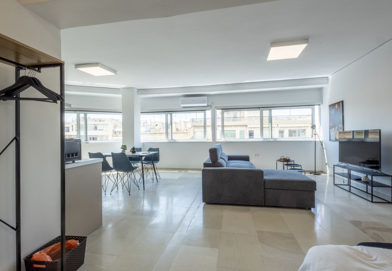 Appartement à Athens - Spacious Urban Retreat: Central 2-Bedroom Haven for 8