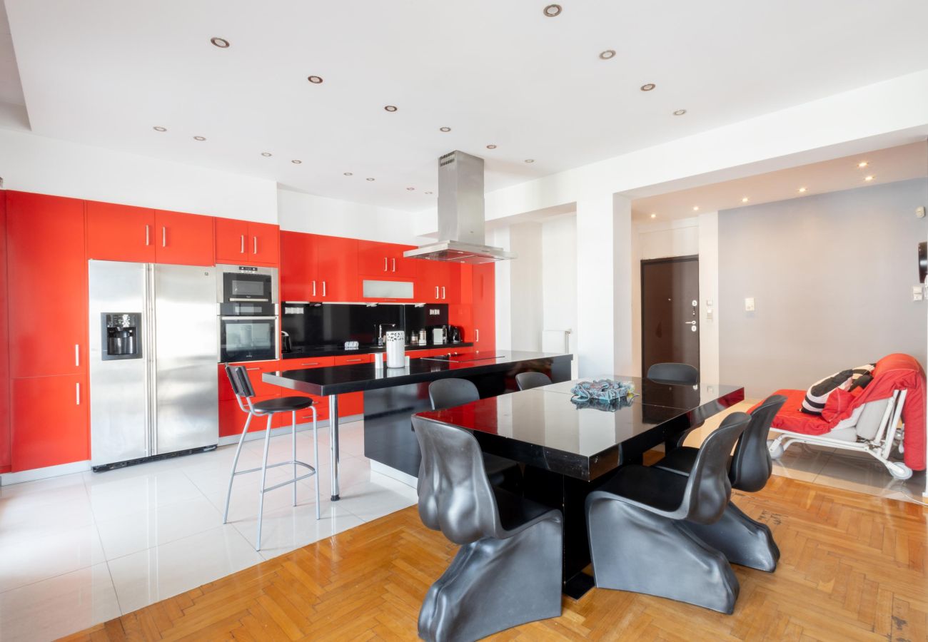 Apartment in Nea Smyrni - A Luxury & Comfortable Apt in Athens 