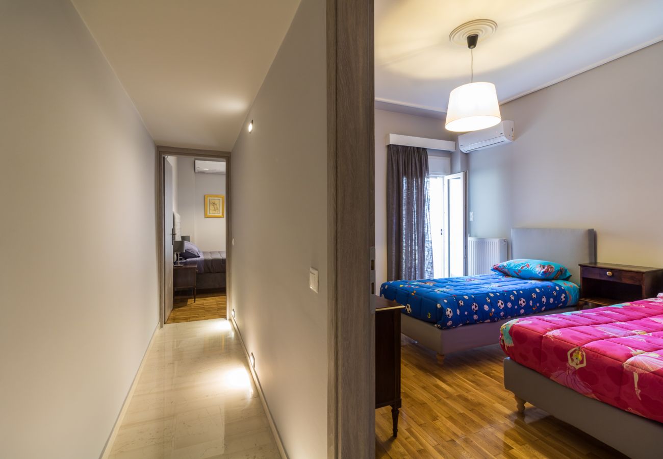 Apartment in Kallithea - Comfortable and Spacious 2 bdr Apt 