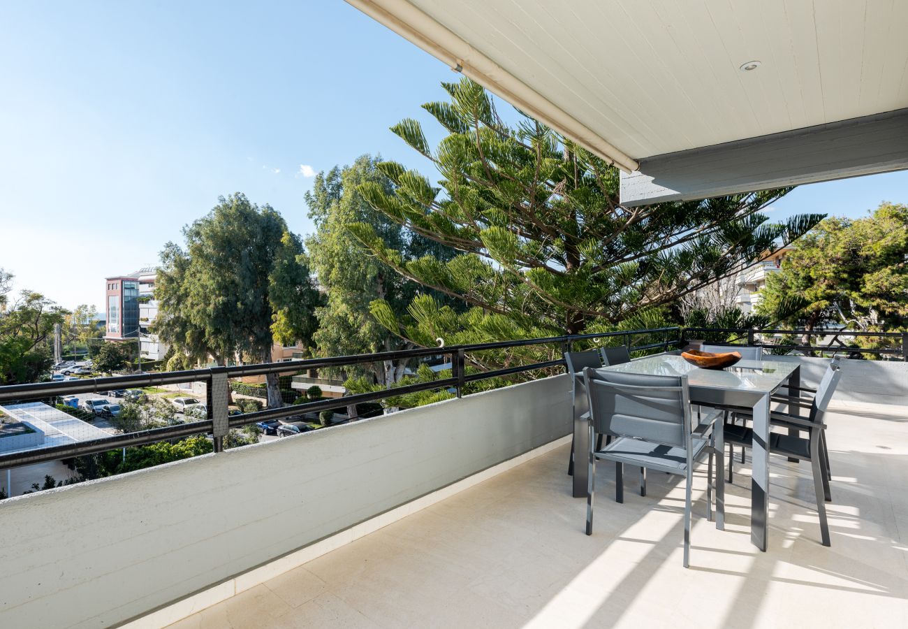 Apartment in Glyfada - Elegant 3 dbrm apt iin the Heart of Glyfada