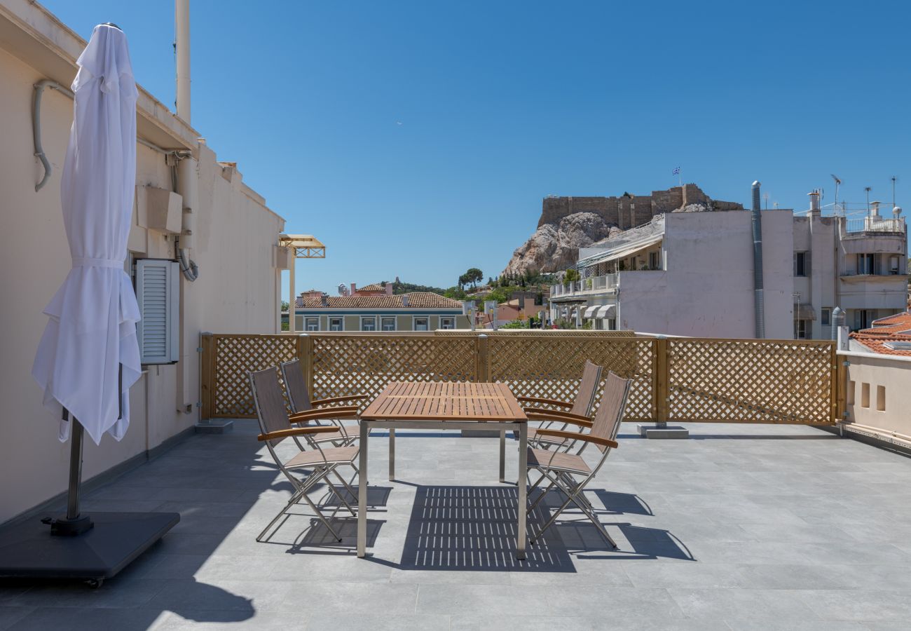 Apartment in Athens - Downtown Cocoon with Roof Deck 