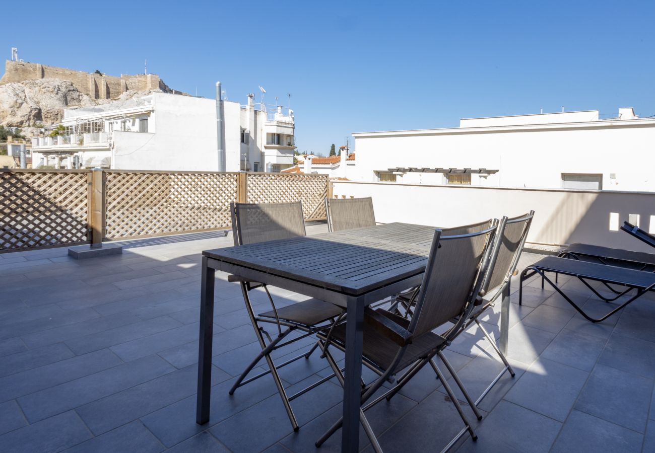 Apartment in Athens - Downtown Cocoon with Roof Deck 