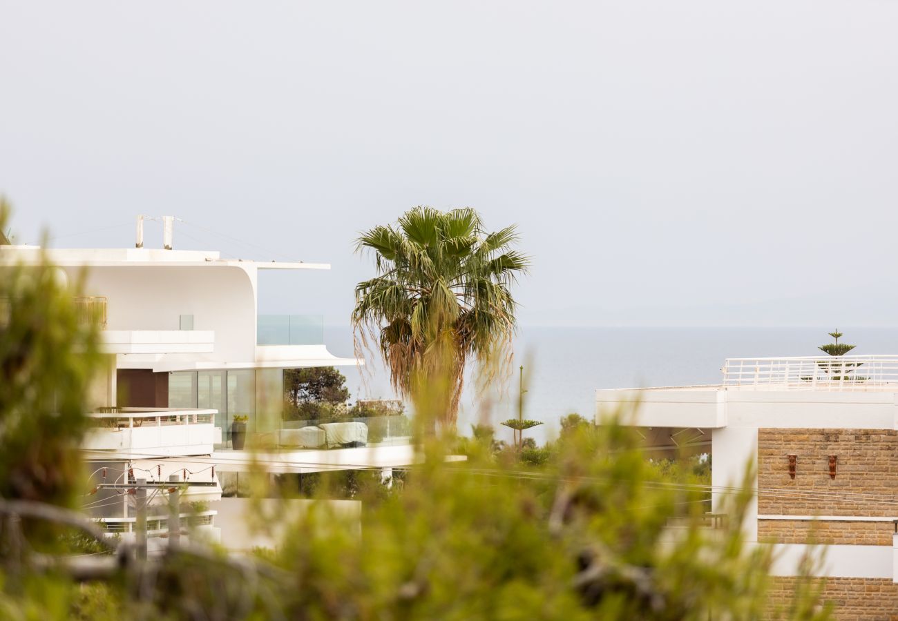 Apartment in Voula - Luxury Beachfront Suite in Voula: Premium 2-Bedroom Stay