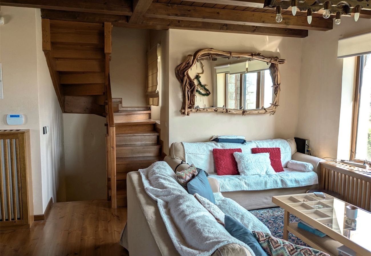 Villa in Arachova - Mountain Trails Chalet-Three Story Escape Parnassos-Livadi- Arachova