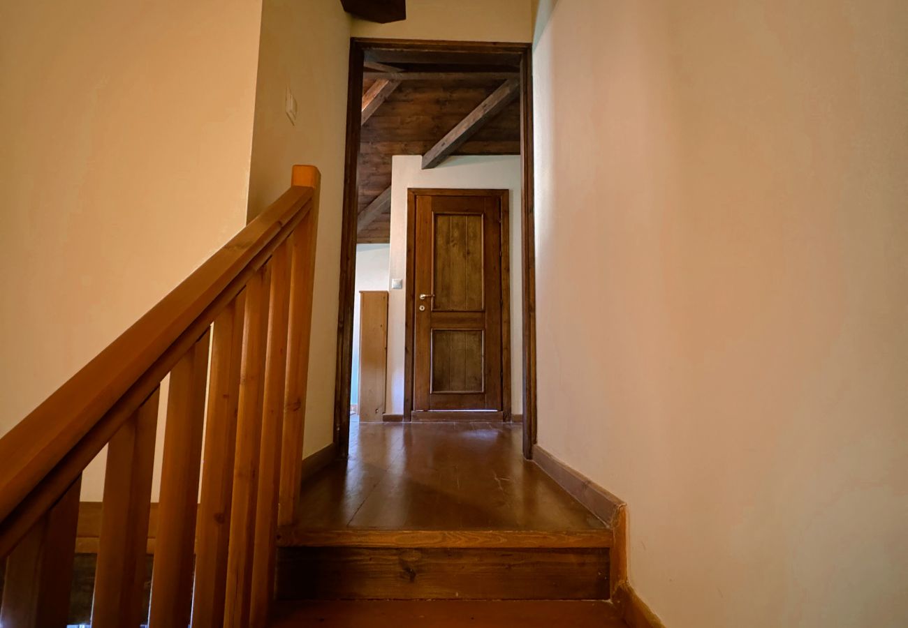 Villa in Arachova - Mountain Trails Chalet-Three Story Escape Parnassos-Livadi- Arachova