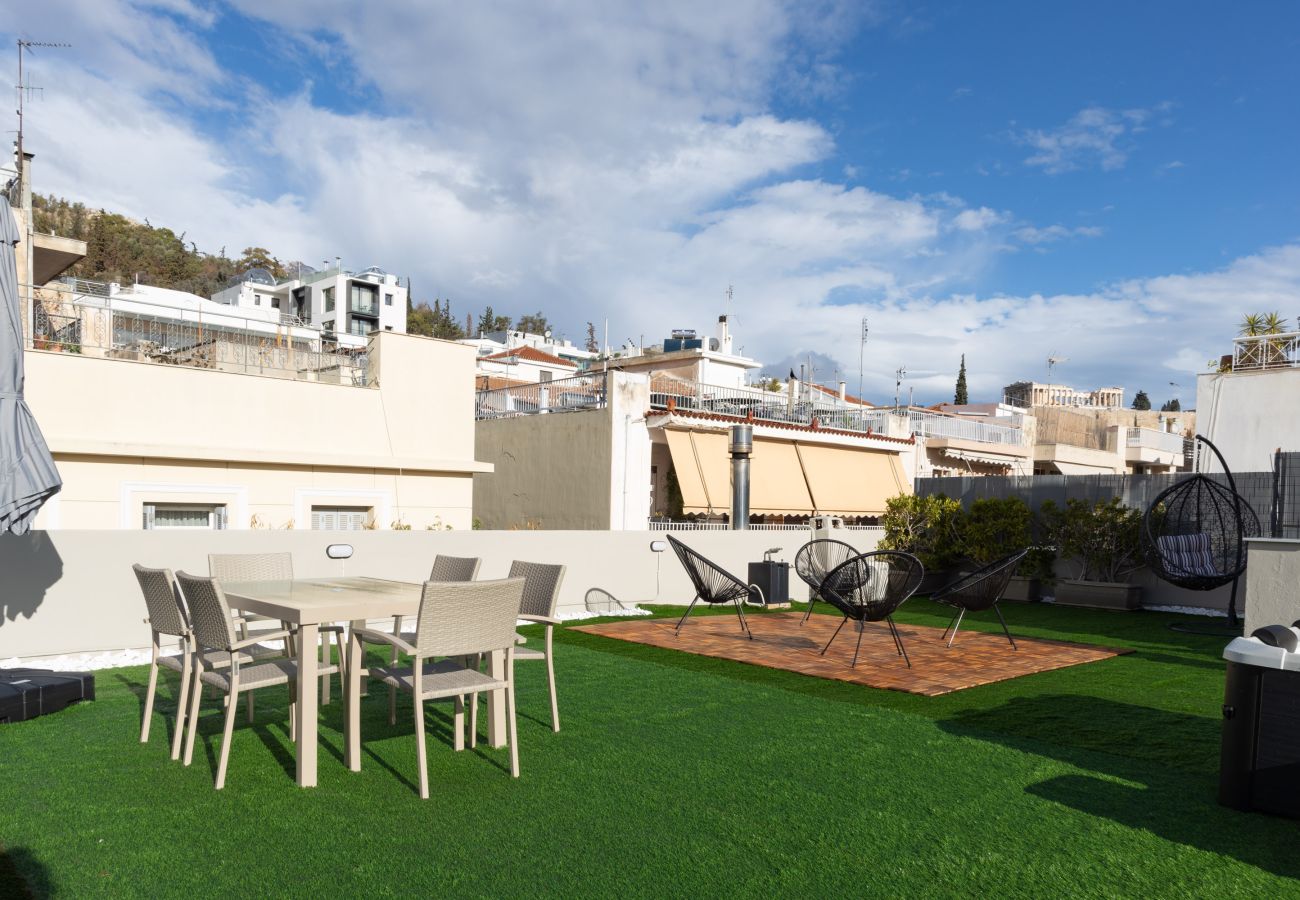 Apartment in Athens - Acropolis View 3-Bdrm with Rooftop Garden & Jacuzzi